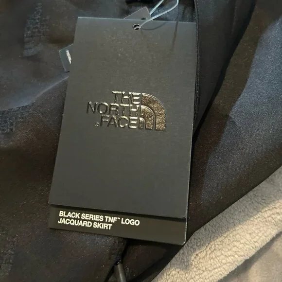 The North Face Nwt Black Series Tnf Logo Jacquard Skirt Sz Xs. - Picture 4 of 8